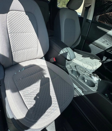Ford Escape cena 59900 przebieg: 20253, rok produkcji 2020 z Kowary małe 191